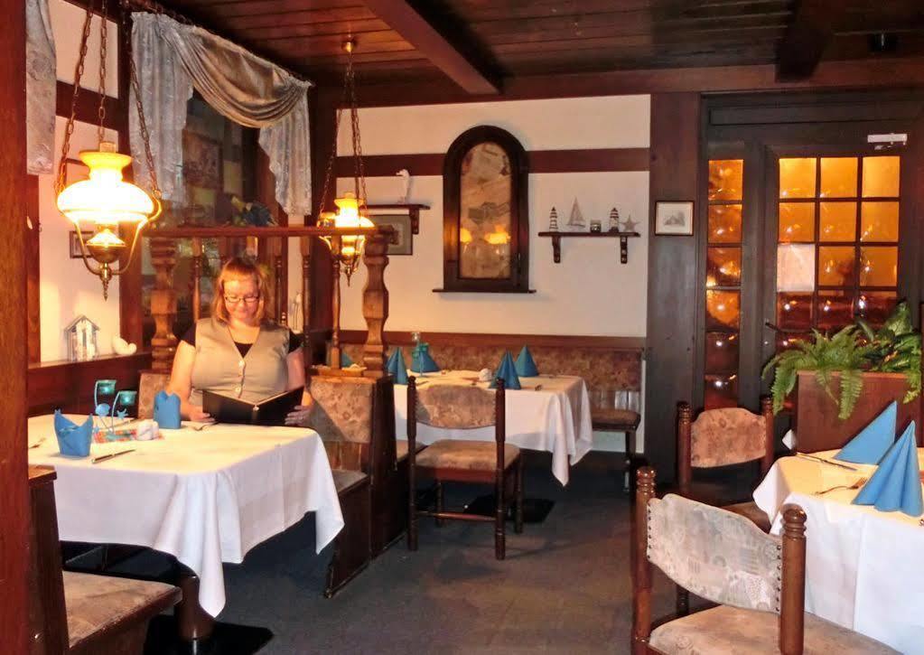 Hotel Alte Post Lehrte Buitenkant foto